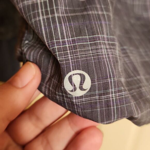 Lululemon Gray Plaid Athletic Jacket w/ Packable Hood Size Small - Picture 8 of 12